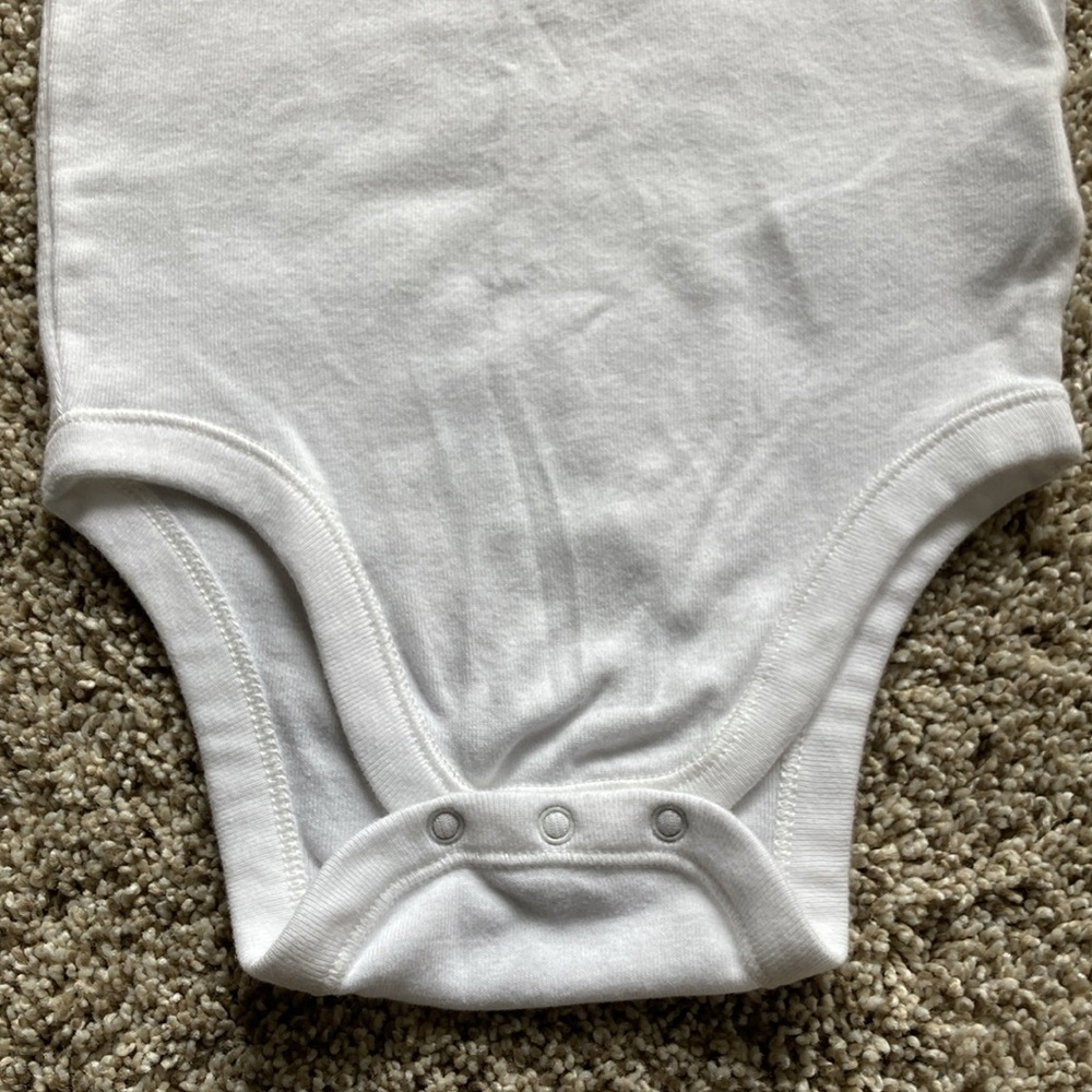 Old Navy My 1st Fourth of July bodysuit 6-12 months size - Picture 4 of 6